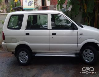 2010 Chevrolet Tavera Neo LS B3 - 10 seats BSIII 2010 Chevrolet Tavera Neo LS B3 - 10 seats BSIII